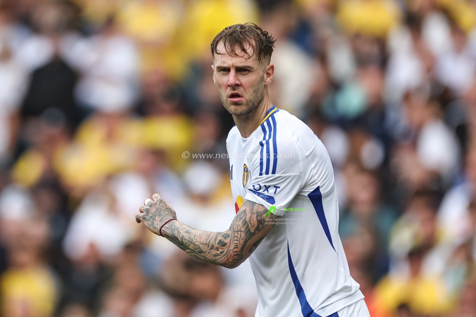 Joe Rodon of Leeds United with the ball during the Sky Bet Championship match Leeds United vs Portsmouth at Elland Road, Leeds, United Kingdom, 10th August 2024

(Photo by Mark Cosgrove/News Images)