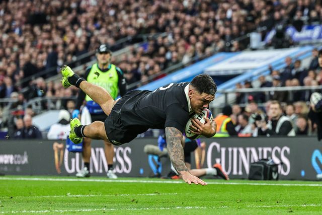 Codie Taylor of New Zealand goes over for a try during the Quilter Nations Series 2025 match England vs New Zealand at Allianz Stadium, Twickenham, United Kingdom, 15th November 2025

(Photo by Mark Cosgrove/News Images)

*** GER AUT SUI OUT ***