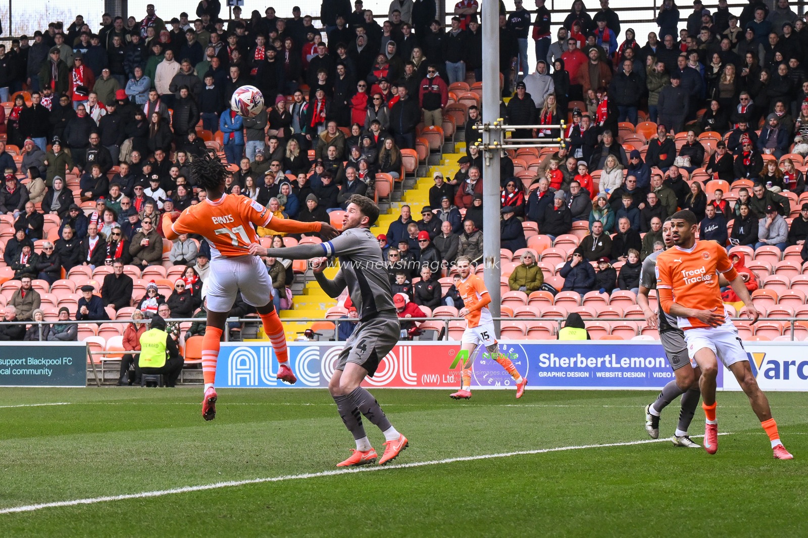 Niall Ennis of Blackpoolheads on goal during the Sky Bet League 1 match Blackpool vs Leyton Orient at Bloomfield Road, Blackpool, United Kingdom, 15th March 2025

(Photo by Craig Thomas/News Images)