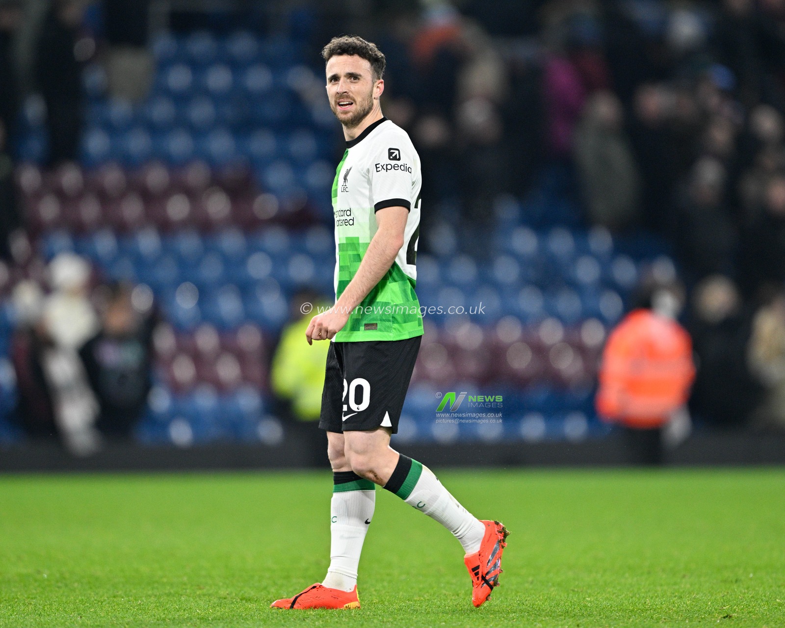 Diogo Jota 20# of Liverpool Football Club, during the Premier League match Burnley vs Liverpool at Turf Moor, Burnley, United Kingdom, 26th December 2023

(Photo by Cody Froggatt/News Images)