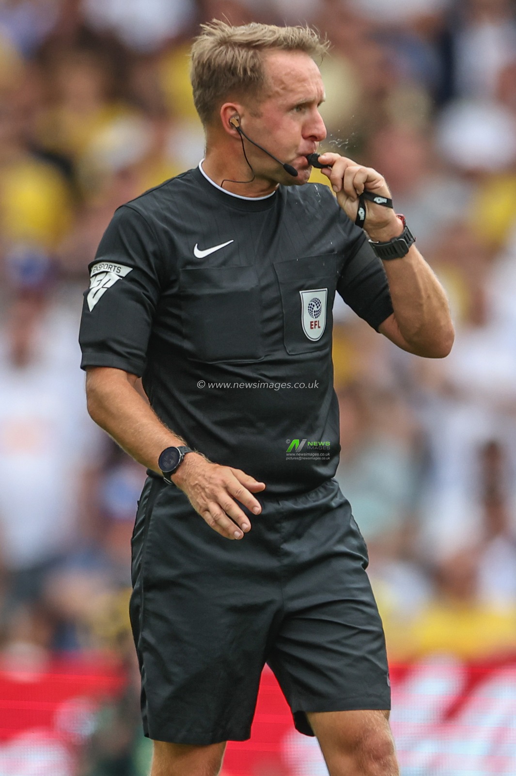 Referee Oliver Langford blows his whistle during the Sky Bet Championship match Leeds United vs Portsmouth at Elland Road, Leeds, United Kingdom, 10th August 2024

(Photo by Mark Cosgrove/News Images)
