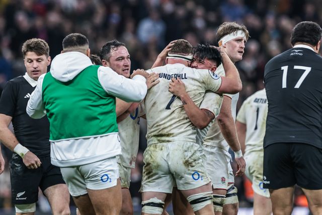 Sam Underhill of England celebrates his try during the Quilter Nations Series 2025 match England vs New Zealand at Allianz Stadium, Twickenham, United Kingdom, 15th November 2025

(Photo by Mark Cosgrove/News Images)

*** GER AUT SUI OUT ***