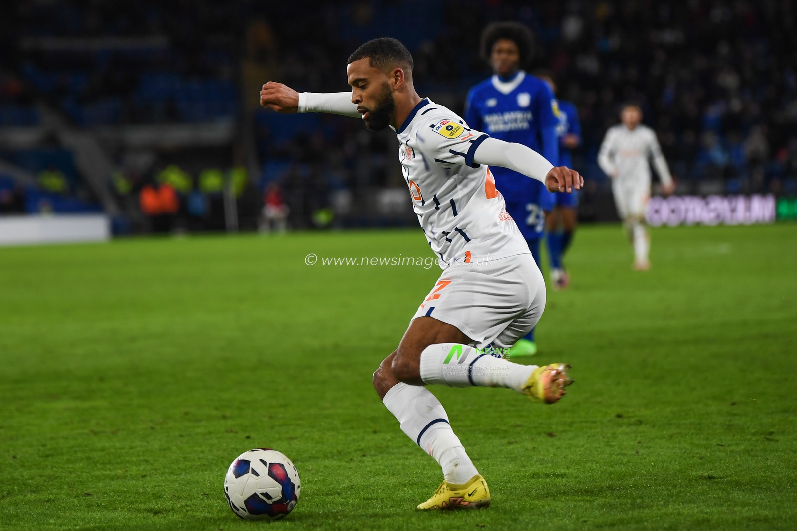 CJ Hamilton #22 of Blackpool during the Sky Bet Championship match Cardiff City vs Blackpool at Cardiff City Stadium, Cardiff, United Kingdom, 17th December 2022

(Photo by Mike Jones/News Images)