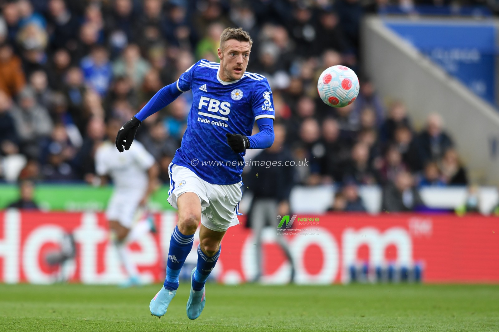 Jamie Vardy #9 of Leicester City in action during the game