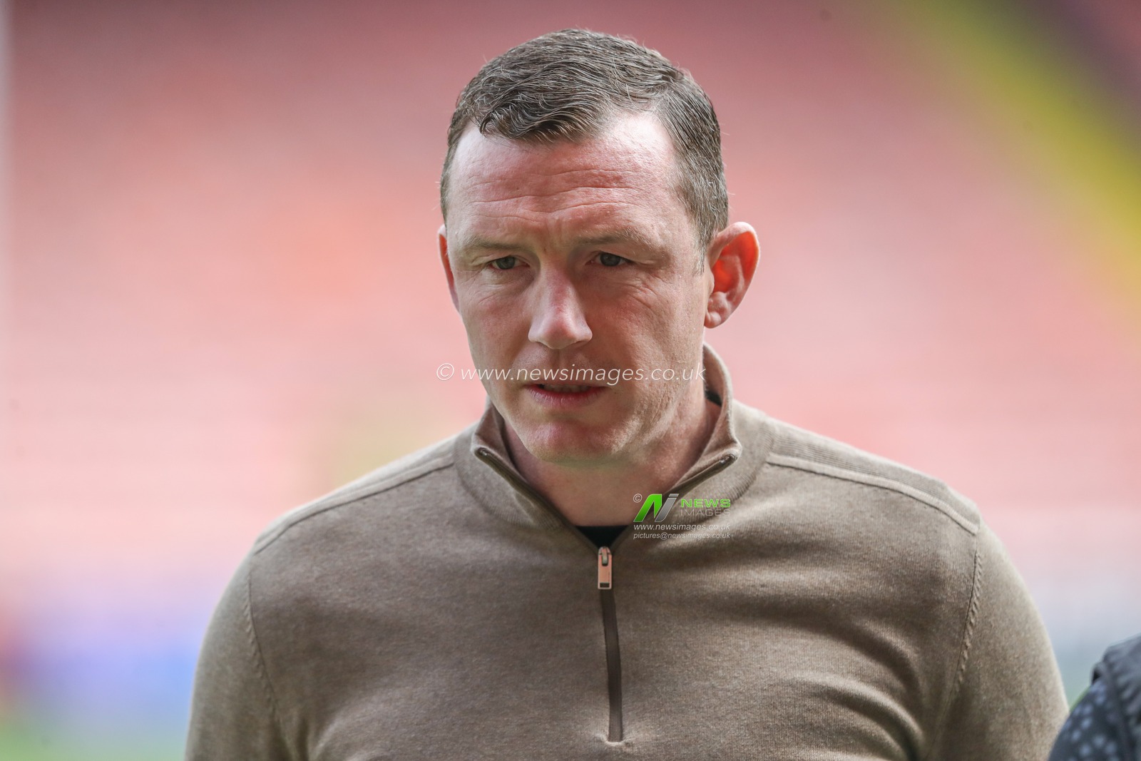 Neill Collins Head coach of Barnsley during the Sky Bet League 1 match Blackpool vs Barnsley at Bloomfield Road, Blackpool, United Kingdom, 20th April 2024

(Photo by Alfie Cosgrove/News Images)