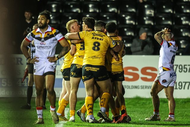 Jason Qareqare of Castleford Tigers celebrates his try during the Betfred Super League round 6 match Castleford Tigers vs Bradford Bulls at OneBore Stadium, Castleford, Untied Kingdom on 26 March 2026

(Photo by Alfie Cosgrove/News Images)