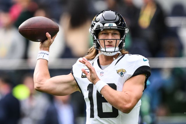 Trevor Lawrence of the Jacksonville Jaguars during pre game warm ups ahead of the Week 6 match Chicago Bears vs Jacksonville Jaguars at Tottenham Hotspur Stadium, London, United Kingdom, 13th October 2024

(Photo by Craig Thomas/News Images)