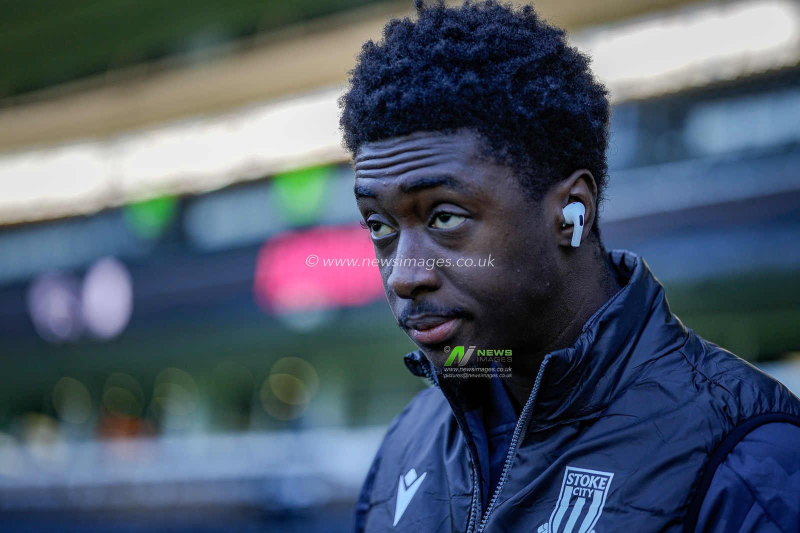 Jesurun Rak-Sakyi of Stoke City arrives at the stadium prior to kick off during the Sky Bet Championship match Derby County vs Stoke City at Pride Park Stadium, Derby, United Kingdom on 06 April 2026

(Photo by Maynard Manyowa/News Images)