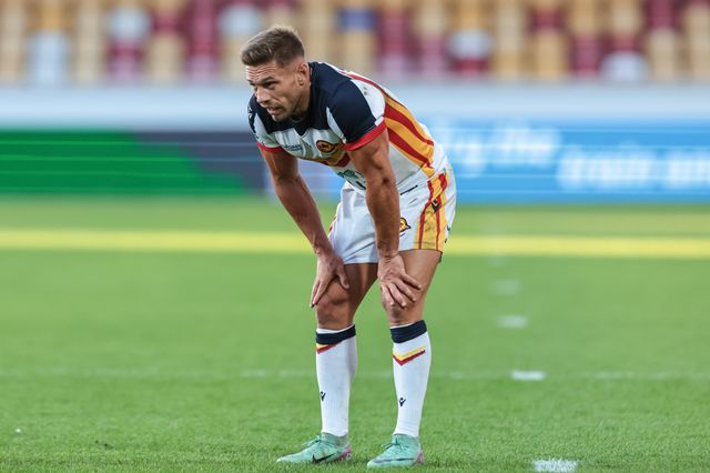 Matty Russell of Catalans Dragons takes a breather during the Betfred Super League round 12 match York Knights vs Catalans Dragons at LNER Community Stadium, York, United Kingdom on 23 May 2026

(Photo by Mark Cosgrove/News Images)