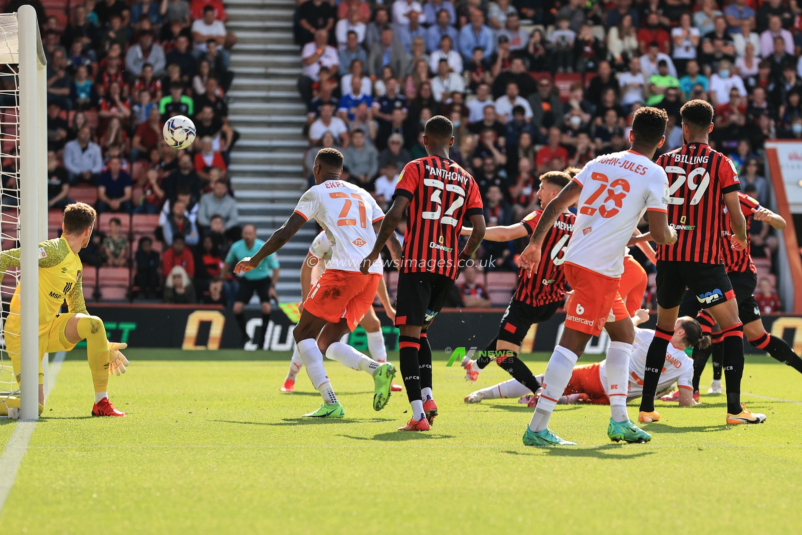 James Husband #3 of Blackpool scores to make it 2-1
