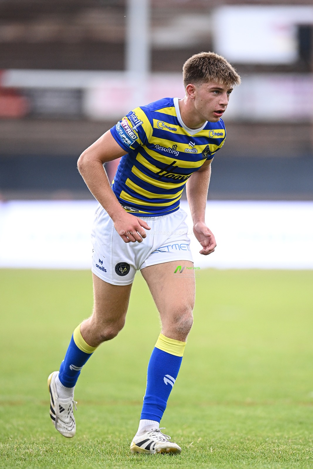 Ewan Irwin of Warrington Wolves during the Betfred Super League round 22 match Bradford Bulls vs Warrington Wolves at Odsal Stadium, Bradford, United Kingdom on 08 August 2026

(Photo by Ben Roberts/News Images)