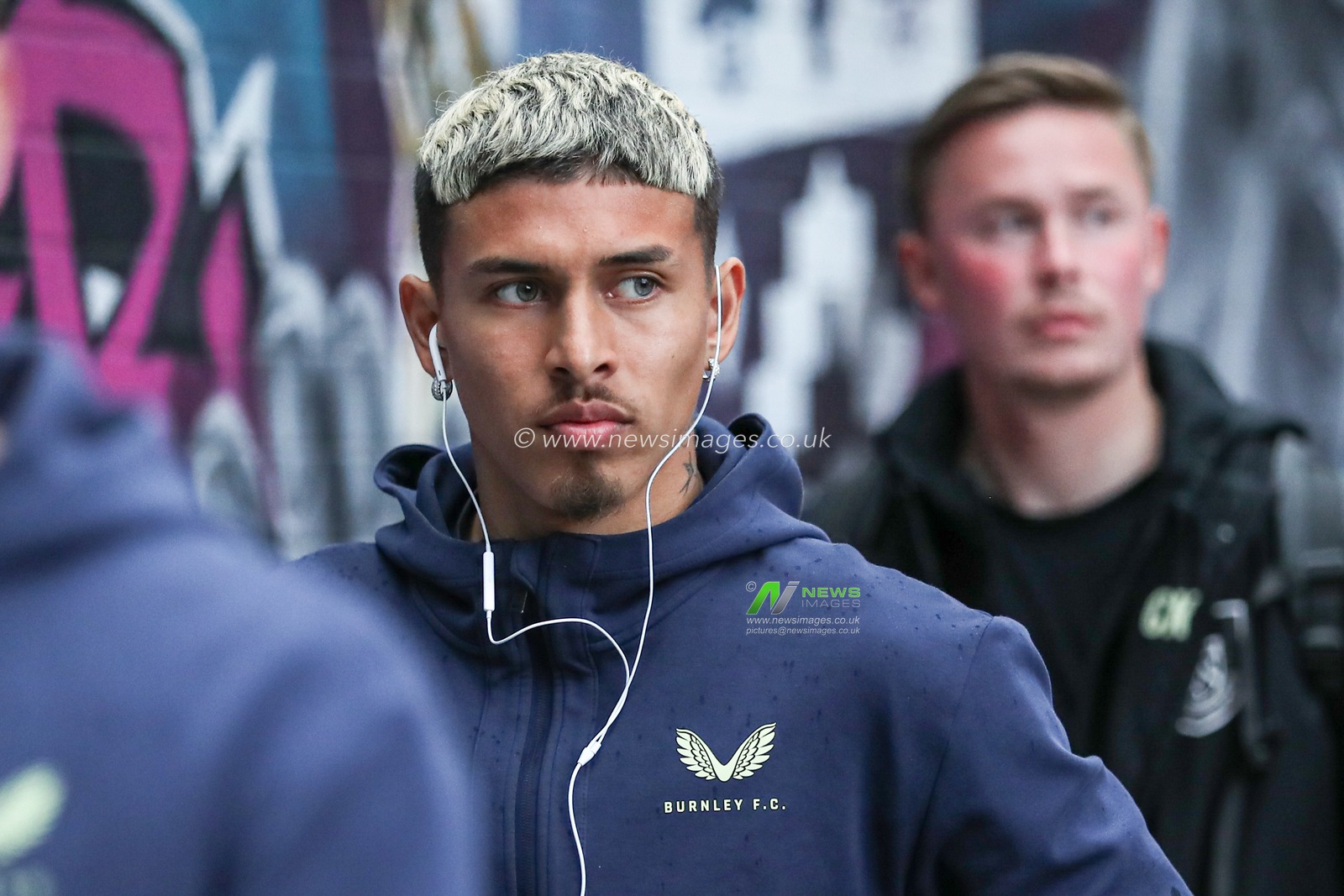 Jeremy Sarmiento of Burnley arrives at stadium ahead of the Sky Bet Championship match Burnley vs Sheffield United at Turf Moor, Burnley, United Kingdom, 21st April 2025

(Photo by Jorge Horsted/News Images)