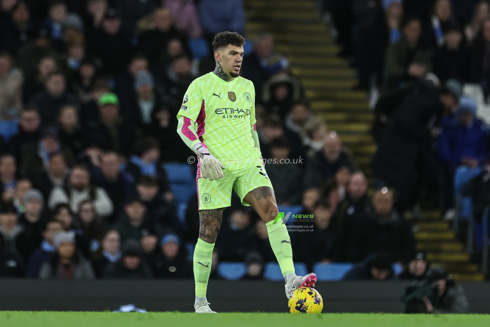 Ederson of Manchester City with the ball during the Premier League match Manchester City vs Burnley at Etihad Stadium, Manchester, United Kingdom, 31st January 2024

(Photo by Mark Cosgrove/News Images)