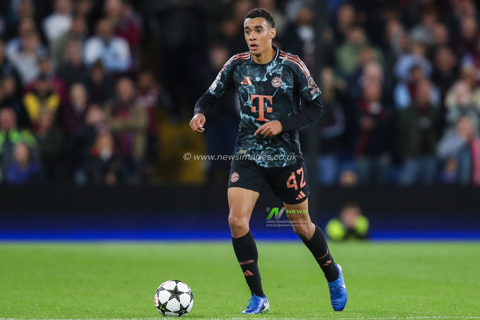 Jamal Musiala of Bayern Munich during the UEFA Champions League League Stage match Aston Villa vs Bayern Munich at Villa Park, Birmingham, United Kingdom, 2nd October 2024

(Photo by Gareth Evans/News Images)