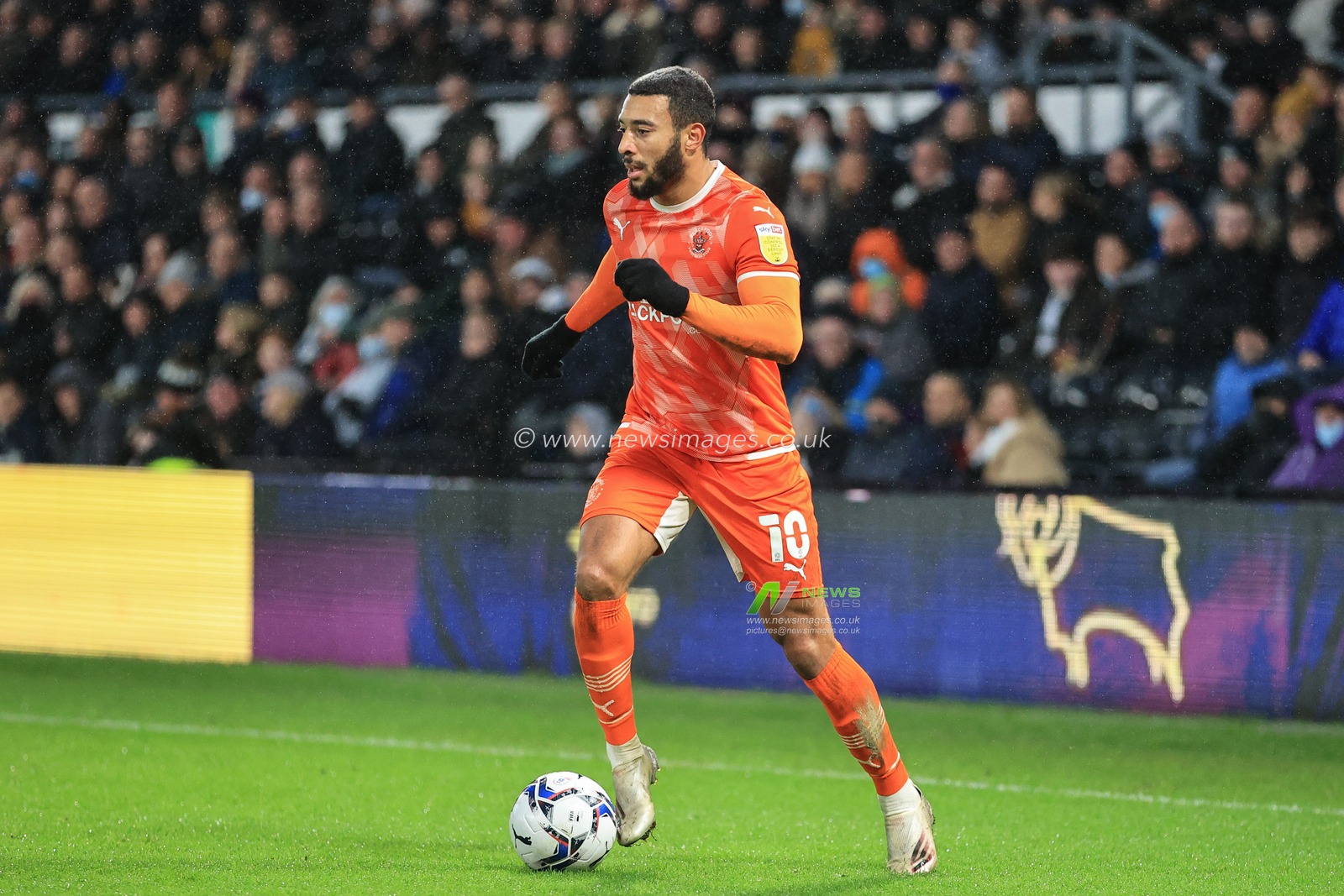 Keshi Anderson #10 of Blackpool in action during the game