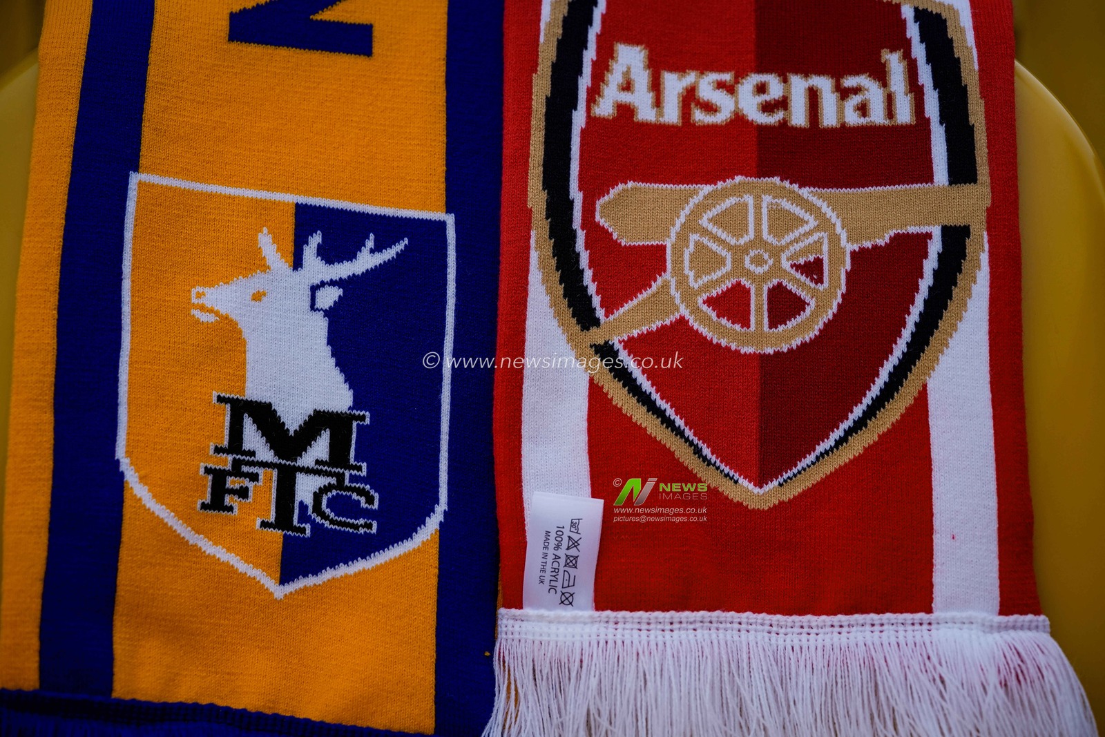 A general view of the  Half and Half scarf during the Emirates FA Cup fifth round match Mansfield Town vs Arsenal at One Call Stadium, Mansfield, United Kingdom on 07 March 2026

(Photo by Maynard Manyowa/News Images)