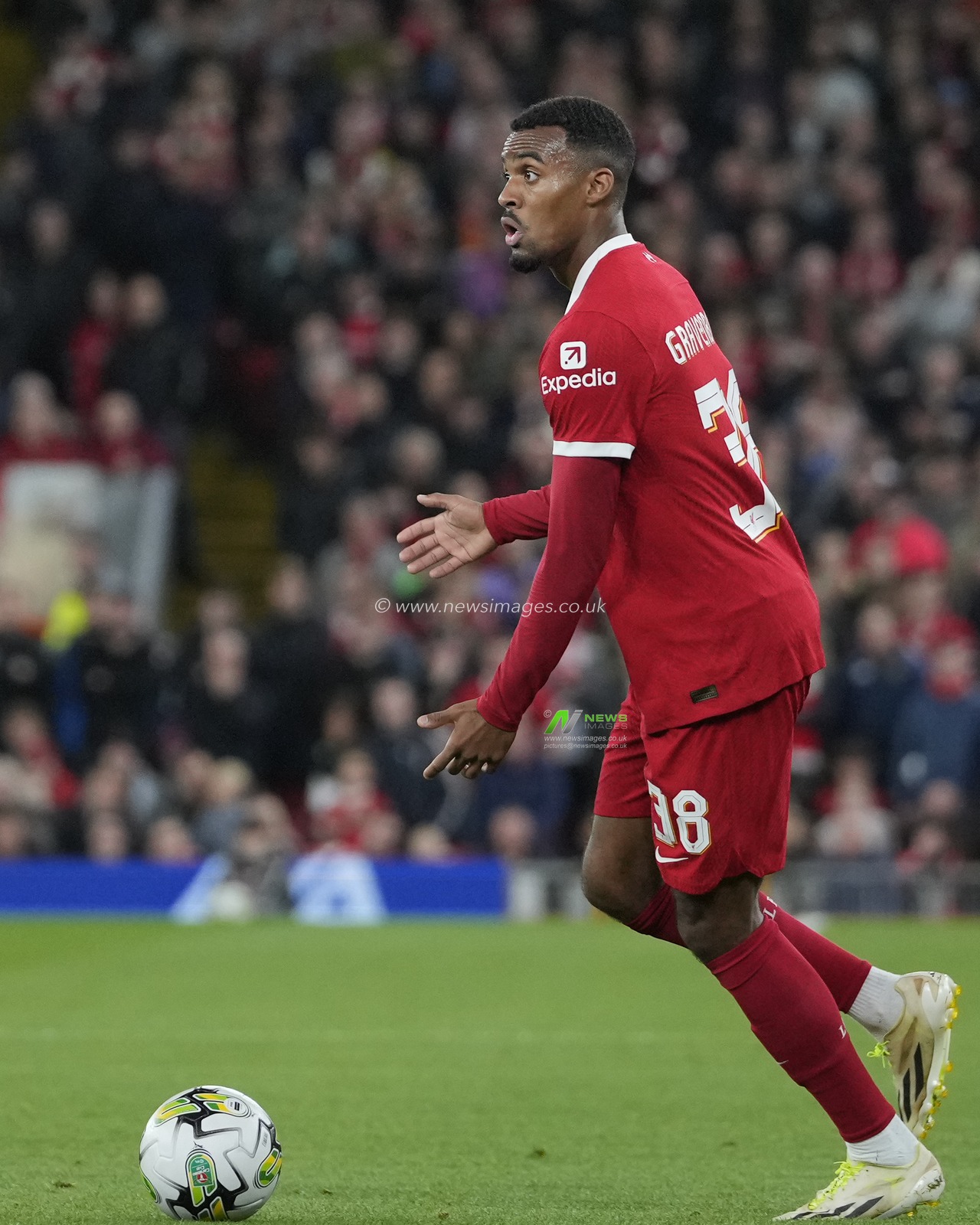Ryan Gravenberch #38 of Liverpool looks for a pass during the Carabao Cup Third Round match Liverpool vs Leicester City at Anfield, Liverpool, United Kingdom, 27th September 2023

(Photo by Steve Flynn/News Images)