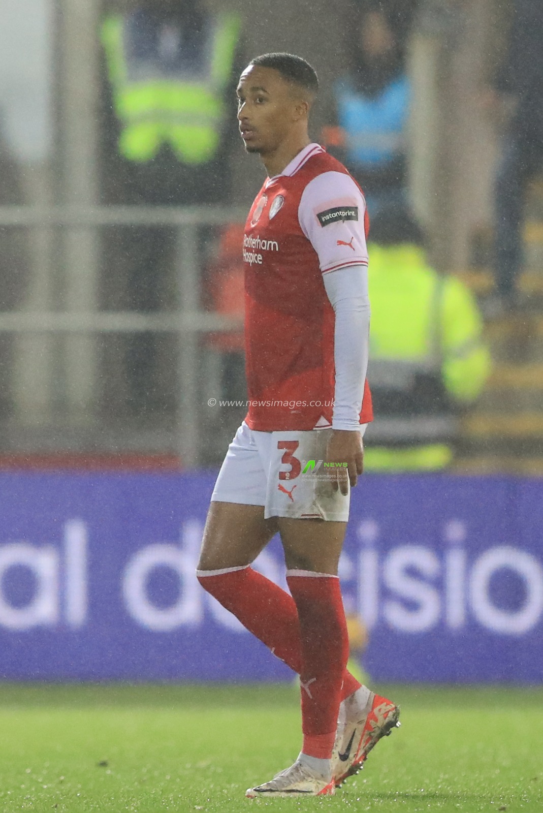 Cohen Bramall #3 of Rotherham United during the Sky Bet Championship match Rotherham United vs Queens Park Rangers at New York Stadium, Rotherham, United Kingdom, 4th November 2023

(Photo by Alfie Cosgrove/News Images)