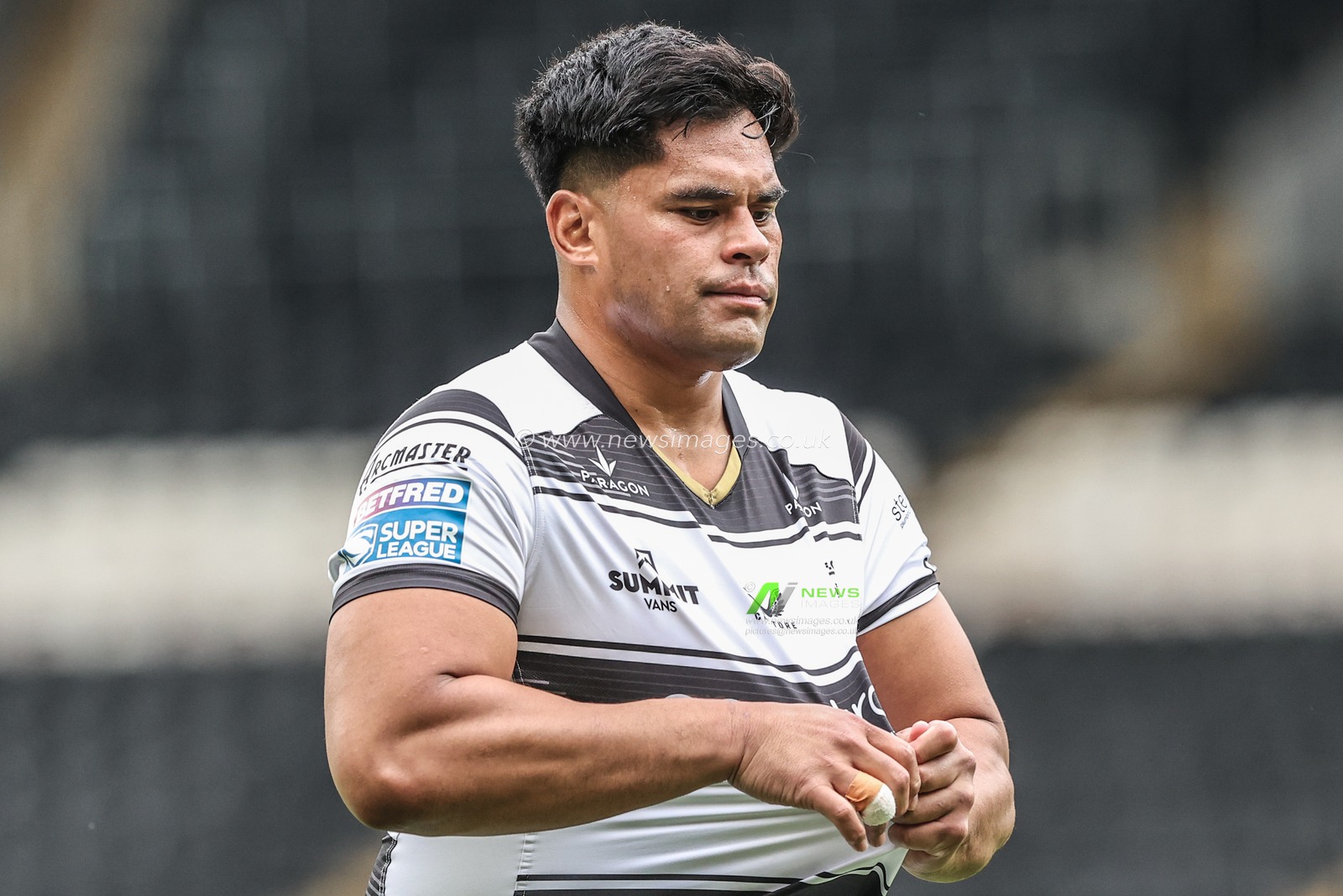 Herman Ese’ese of Hull FC during the Betfred Super League round 17 match Hull FC vs St Helens at MKM Stadium, Hull, United Kingdom, 5th July 2025

(Photo by Alfie Cosgrove/News Images)
