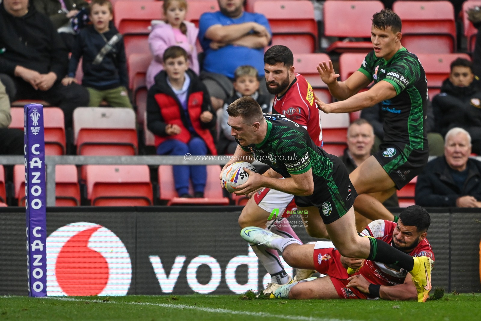 Ed Chamberlain of Ireland goes over for a try during the Rugby League World Cup 2021 match Ireland vs Lebanon at Leigh Sports Village, Leigh, United Kingdom, 23rd October 2022

(Photo by Craig Thomas/News Images)