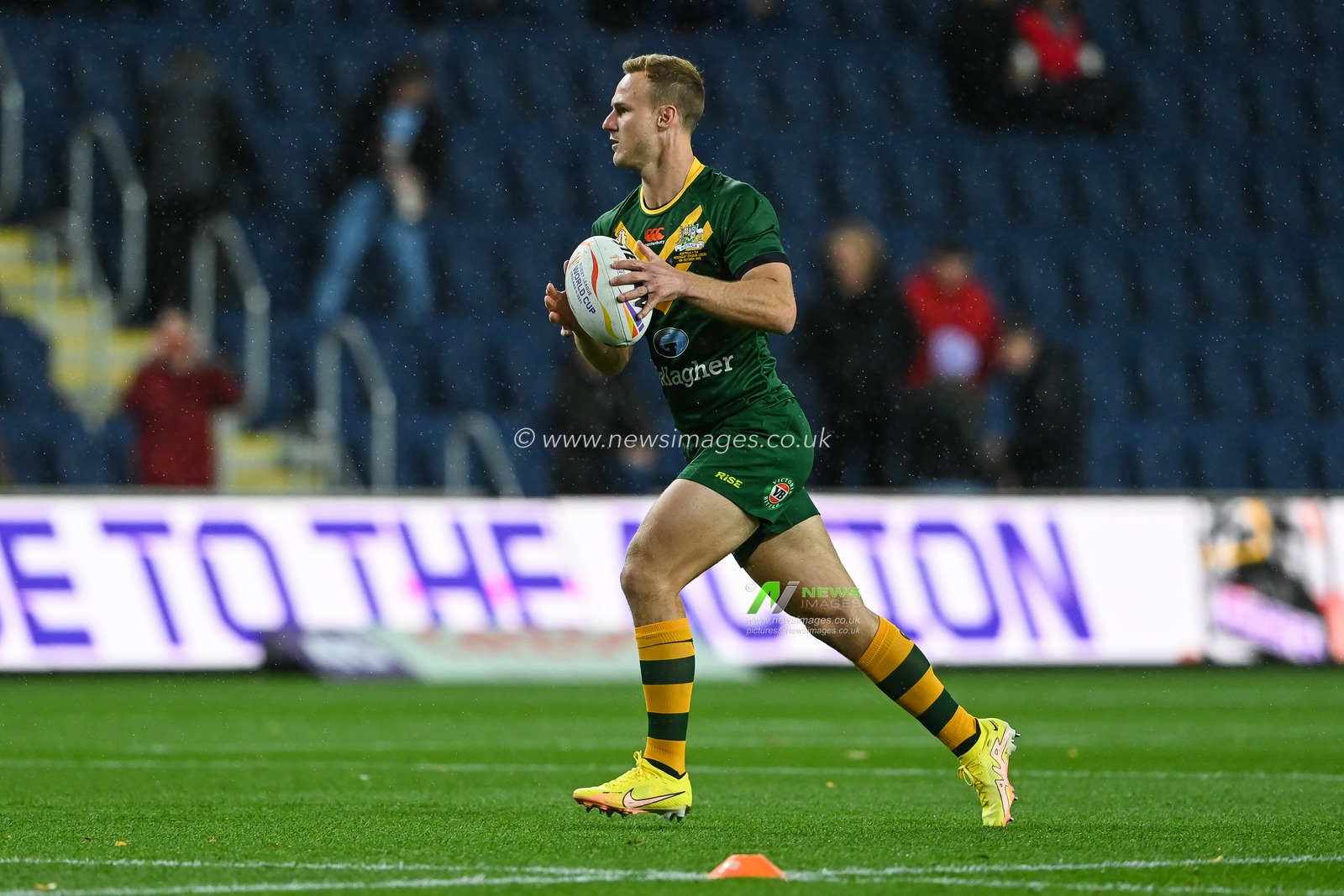 Daly Cherry-Evans of Australia during pre match warm up ahead of the Rugby League World Cup 2021 match Australia vs Fiji at Headingley Stadium, Leeds, United Kingdom, 15th October 2022

(Photo by Craig Thomas/News Images)