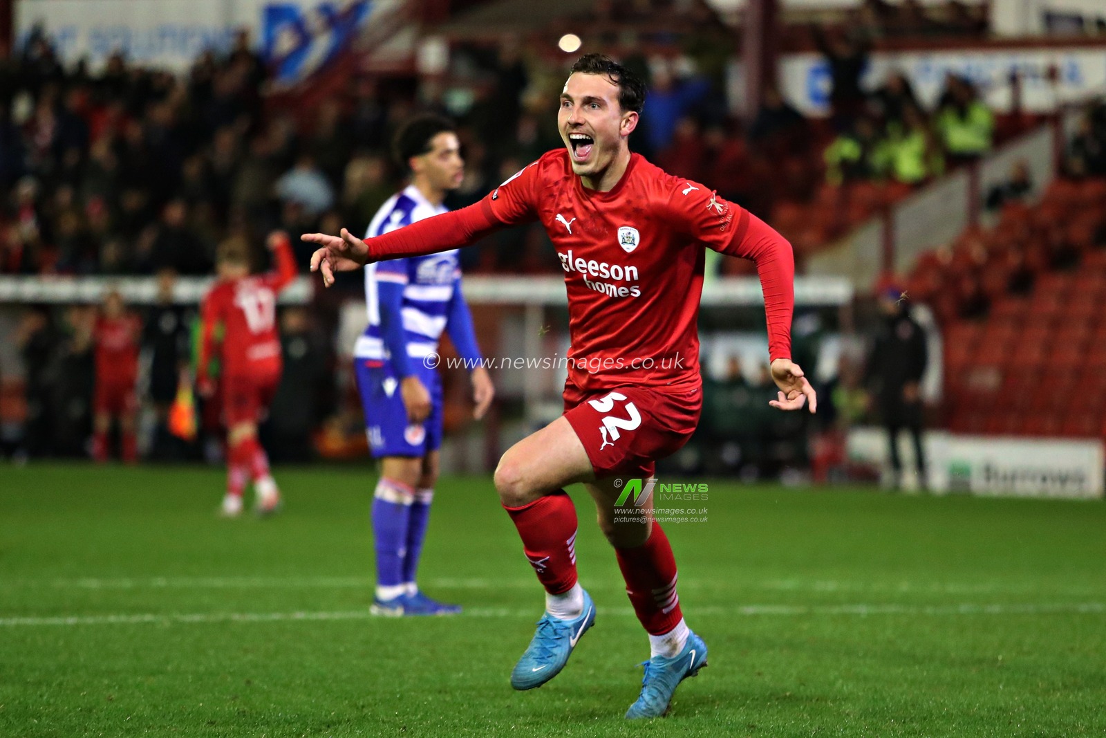 Barnsley's Josh Earl celebrates his goal during the Sky Bet League 1 match Barnsley vs Reading at Oakwell, Barnsley, United Kingdom, 26th November 2024

(Photo by Sam Eaden/News Images)