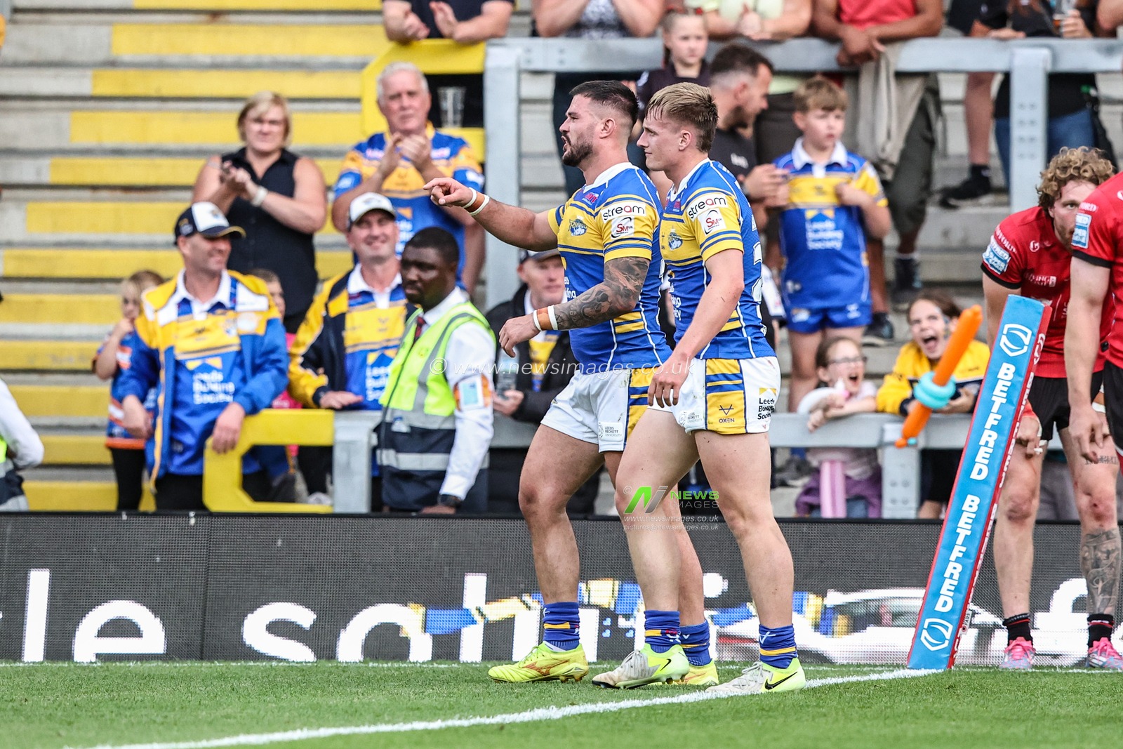 Alfie Edgell of Leeds Rhinos celebrates his try during the Betfred Super League round 19 match Leeds Rhinos vs Salford Red Devils at Headingley Stadium, Leeds, United Kingdom, 18th July 2025

(Photo by Alfie Cosgrove/News Images)
