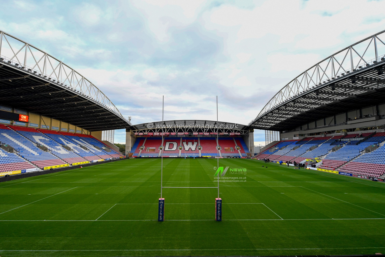 4th October 2019, DW Stadium, Wigan, England; Betfred Super League Semi Final, Wigan Warriors v Salford Red Devils : A general view of the DW Stadium 

Credit: Simon Whitehead/News Images