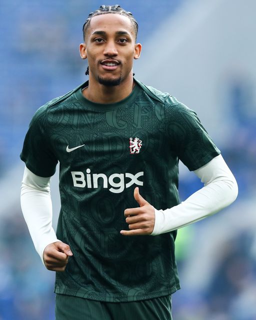 Joao Pedro of Chelsea warms up ahead of the Premier League match Everton vs Chelsea at Hill Dickinson Stadium, Liverpool, United Kingdom on 21 March 2026

(Photo by Jorge Horsted/News Images)