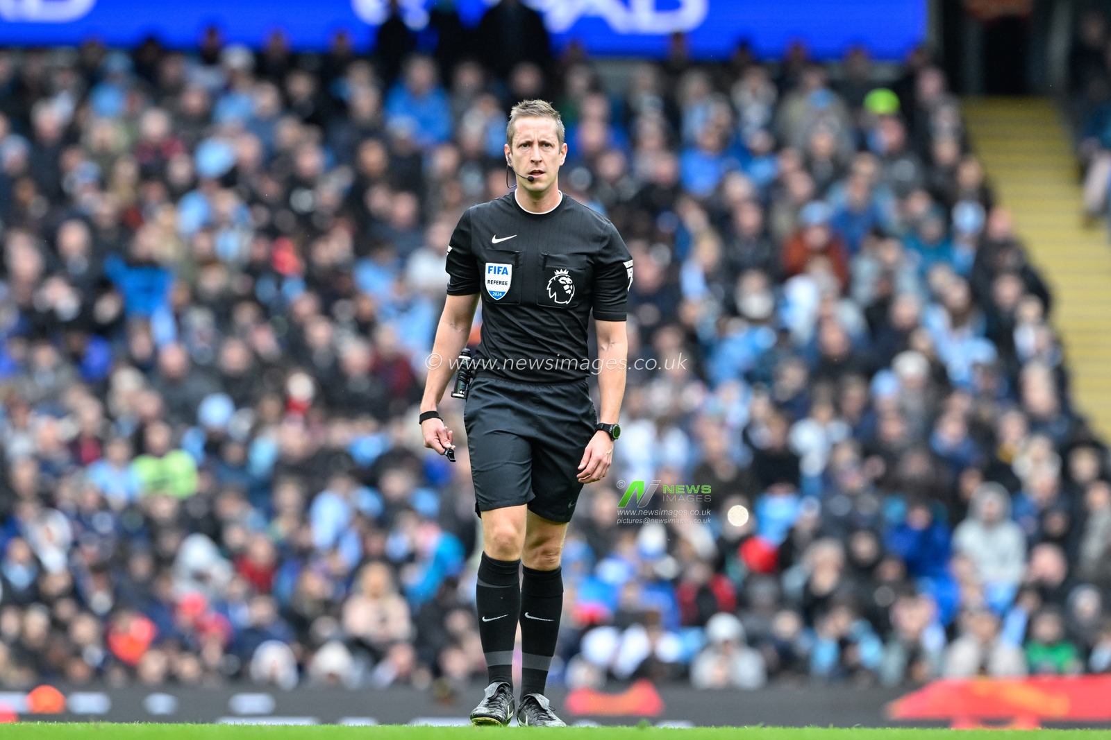 Referee John Brooks, during the Premier League match Manchester City vs Luton Town at Etihad Stadium, Manchester, United Kingdom, 13th April 2024

(Photo by Cody Froggatt/News Images)