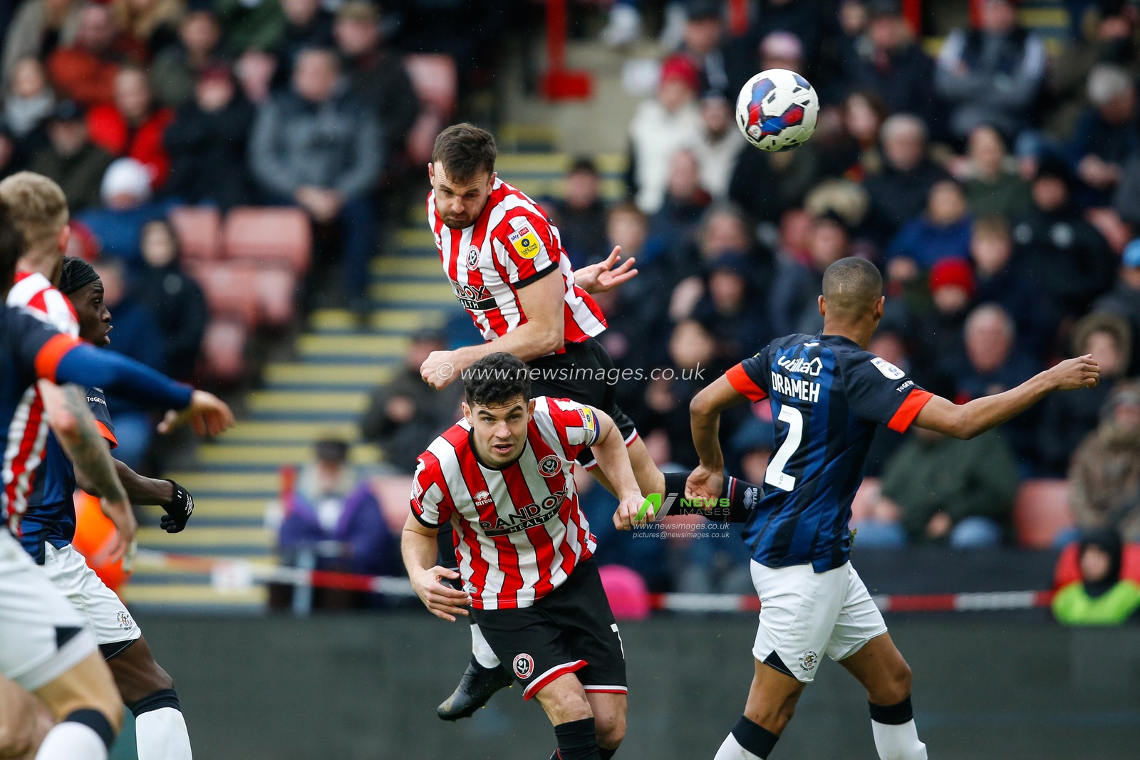 Jack Robinson #19 of Sheffield United attempts a header at goal during the Sky Bet Championship match Sheffield United vs Luton Town at Bramall Lane, Sheffield, United Kingdom, 11th March 2023

(Photo by Ben Early/News Images)