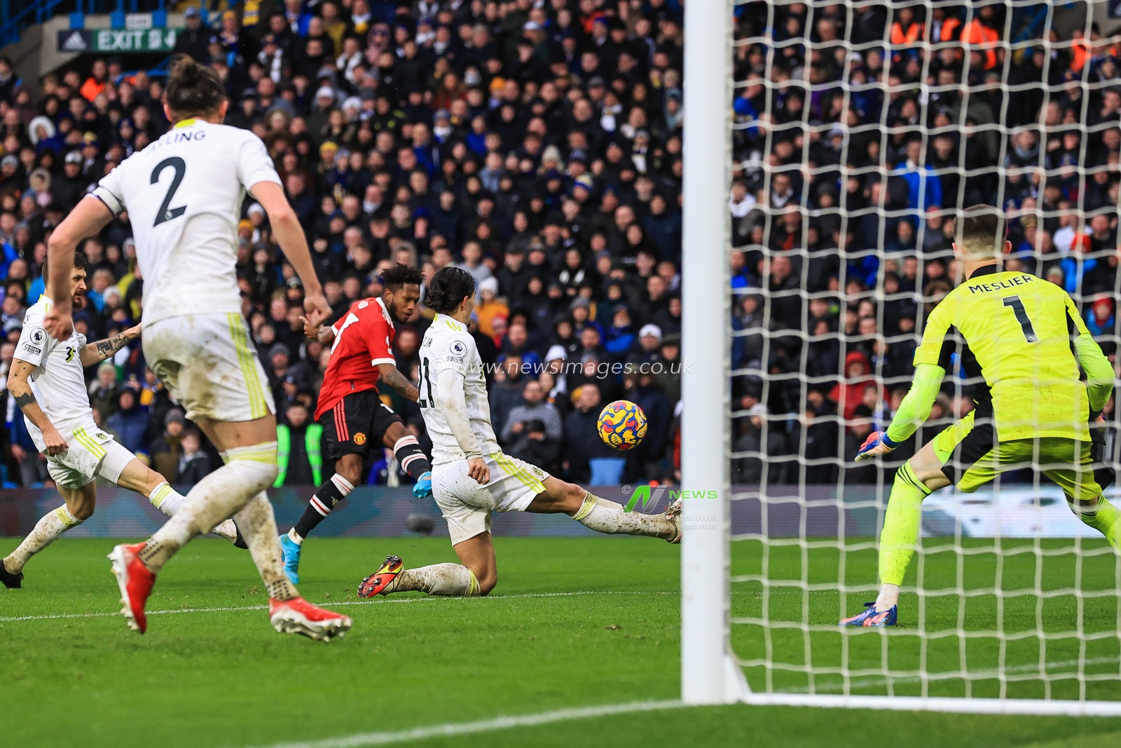 Fred #17 of Manchester United scores to make it 2-3