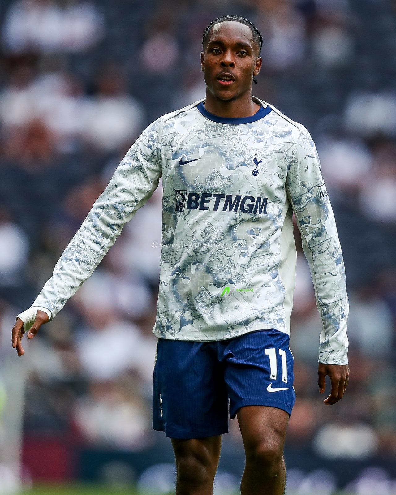 Mathys Tel of Tottenham Hotspur warms up prior to during the Premier League match Tottenham Hotspur vs Burnley at Tottenham Hotspur Stadium, London, United Kingdom, 16th August 2025

(Photo by Izzy Poles/News Images)