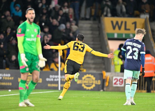 Emirates FA Cup Third Round Replay Wolverhampton Wanderers v Brentford
