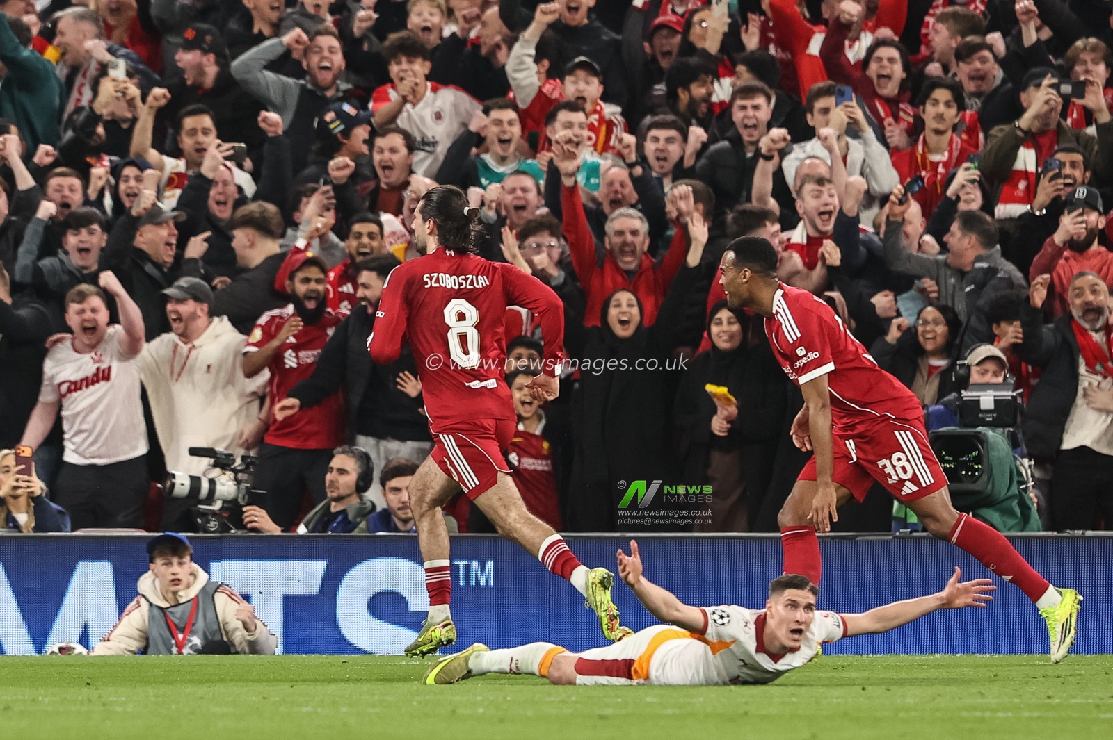 Dominik Szoboszlai of Liverpool celebrates his goal to make it 1-0 (1-1 agg) during the UEFA Champions League last 16 second leg match Liverpool vs Galatasaray at Anfield, Liverpool, United Kingdom on 18 March 2026

(Photo by Alfie Cosgrove/News Images)