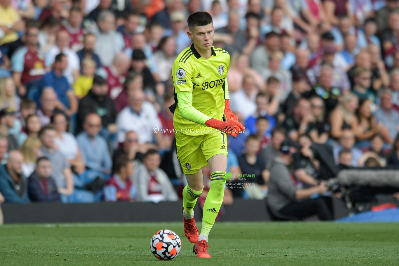 Illan Meslier #1 of Leeds United runs with the ball