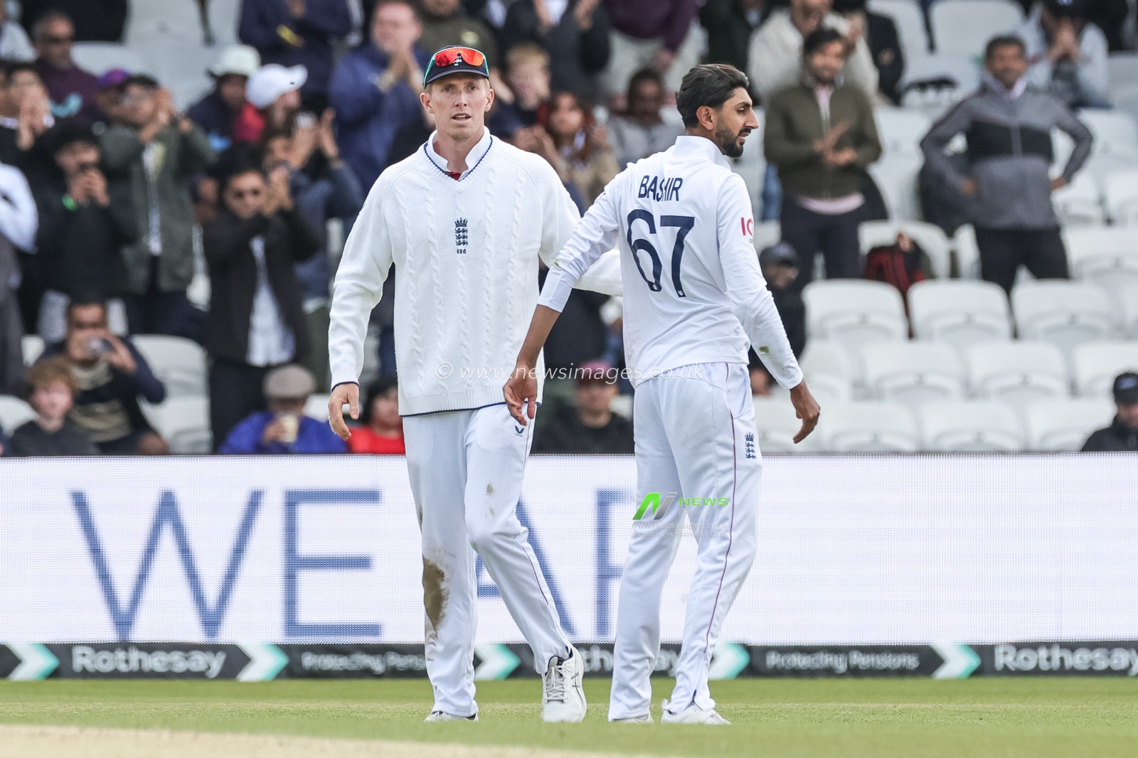 Zak Crawley of England and Shoaib Bashir of England celebrate the wicket of Rishabh Pant of India during the 1st Rothesay Test Day 4 Match England v India at Headingley Cricket Ground, Leeds, United Kingdom, 23rd June 2025

(Photo by Mark Cosgrove/News Images)