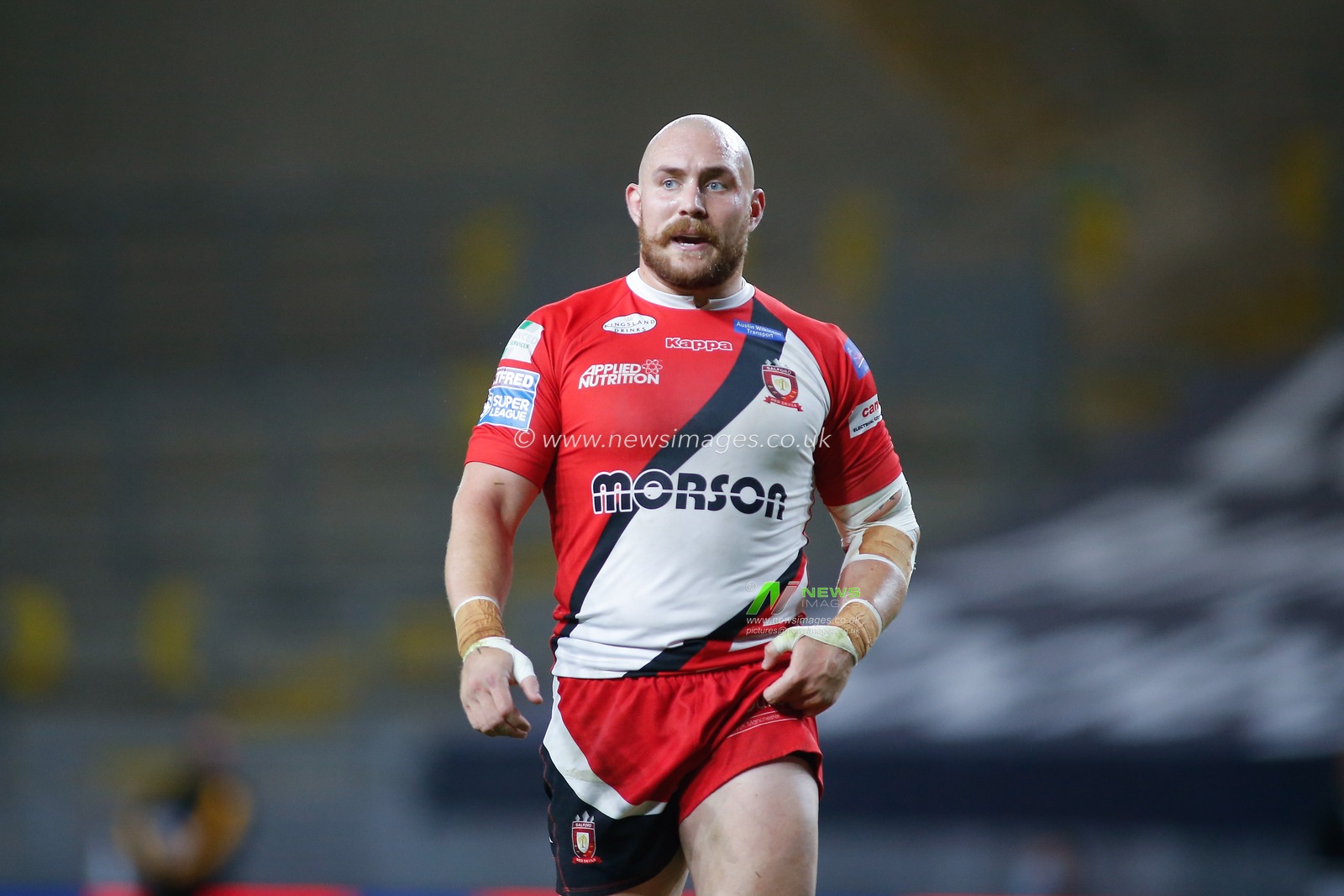 Gil Dudson (10) of Salford Red Devils.