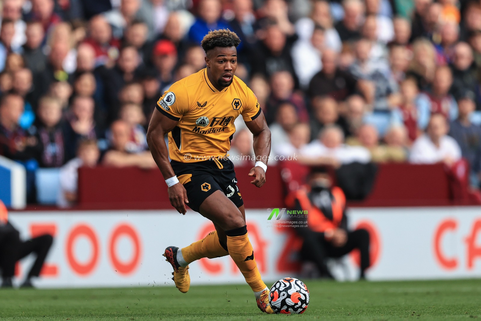 Adama Traore #37 of Wolverhampton Wanderers in action during the game