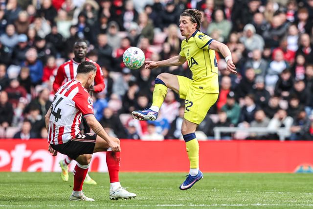 Conor Gallagher of Tottenham Hotspur controls the ball during the Premier League match Sunderland vs Tottenham Hotspur at Stadium Of Light, Sunderland, United Kingdom on 12 April 2026

(Photo by Alfie Cosgrove/News Images)