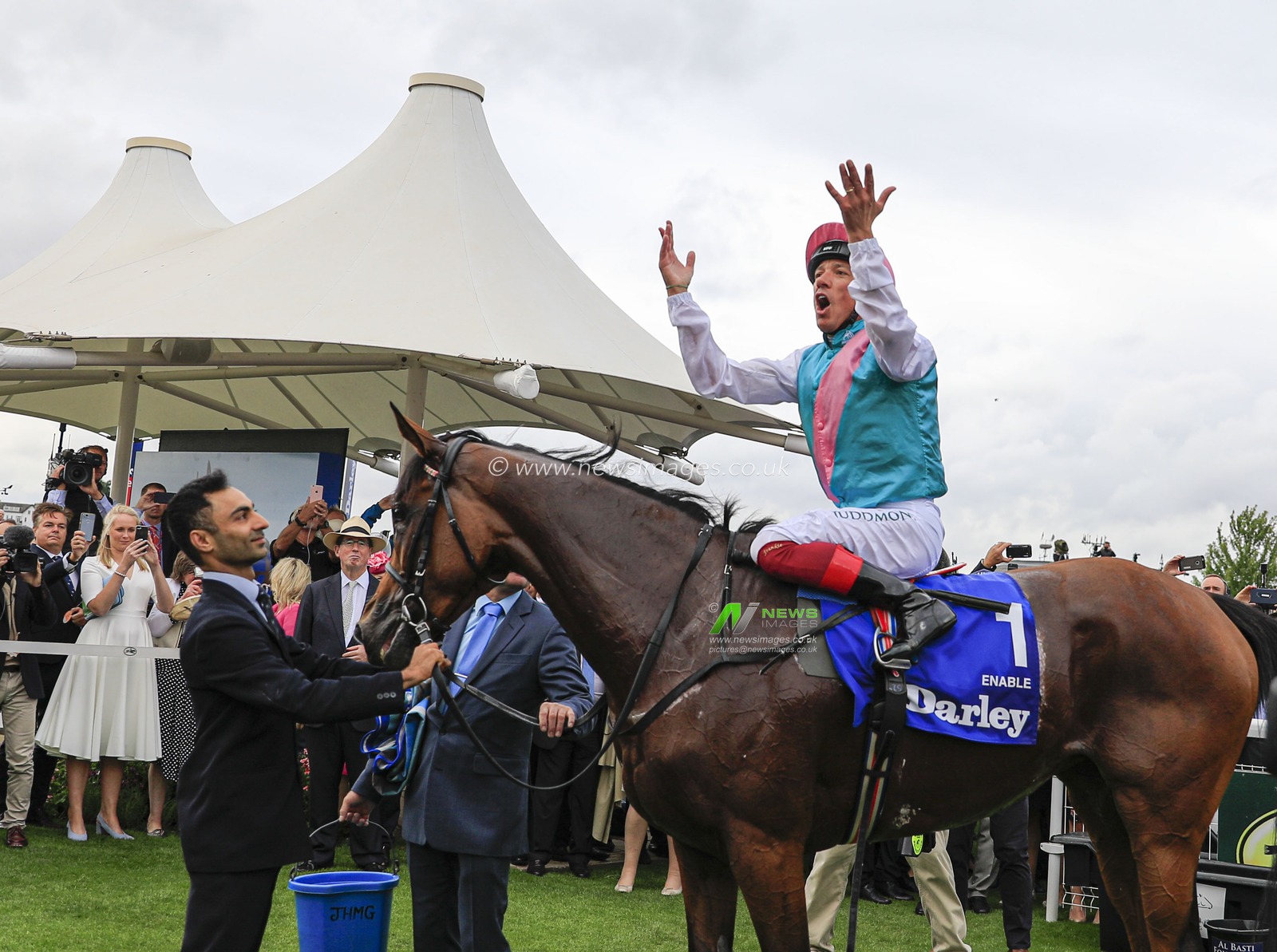 22nd August 2019 , York Racecourse, York, Great Britain; 2019 Darley Yorkshire Oaks/Ladies Day ; Frankie Dettori enters the winners enclosure on Enable after winning the Darley Yorkshire Oaks

Credit Conor Molloy/News Images