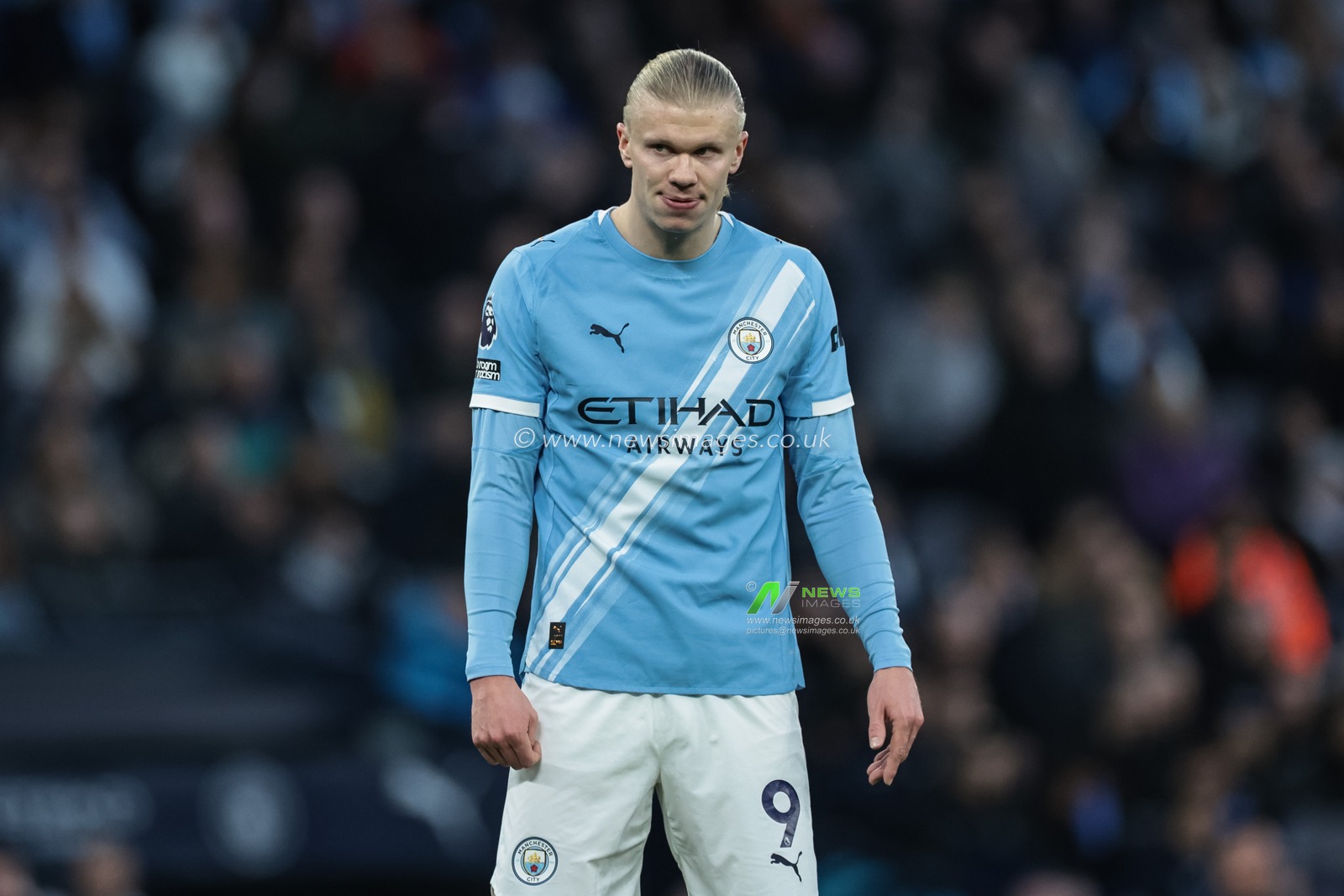 Erling Haaland of Manchester City during the Premier League match Manchester City vs West Ham United at Etihad Stadium, Manchester, United Kingdom, 20th December 2025

(Photo by Mark Cosgrove/News Images)

*** GER AUT SUI OUT ***
