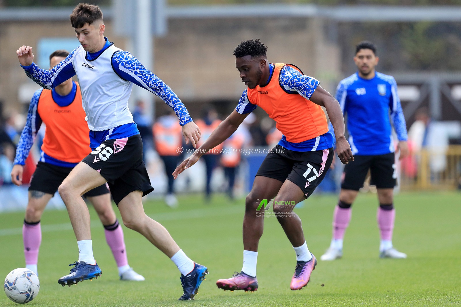 Fisayo Dele-Bashiru #17 of Sheffield Wednesday seen warming up prior to kick off.