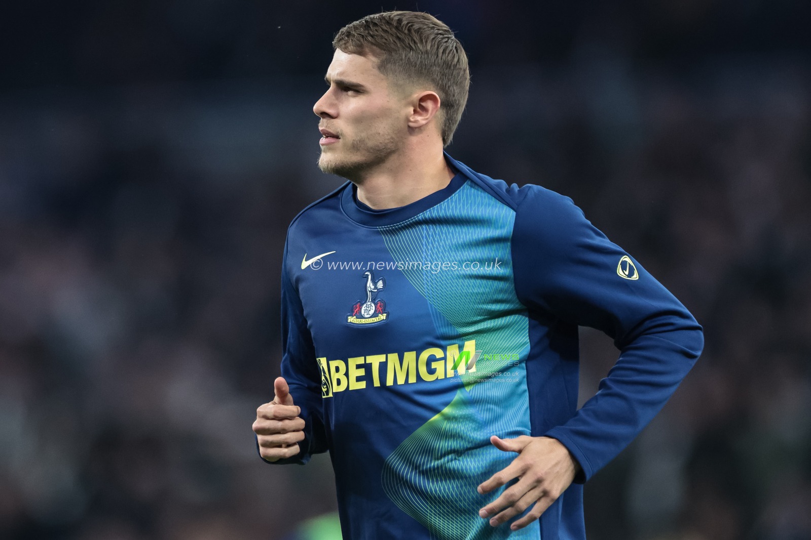 Micky van de Ven of Tottenham Hotspur in the pregame warmup session during the UEFA Champions League Matchday 4 of 8 Tottenham Hotspur vs F.C. Copenhagen at Tottenham Hotspur Stadium, London, United Kingdom, 4th November 2025

(Photo by Mark Cosgrove/News Images)

*** GER AUT SUI OUT ***