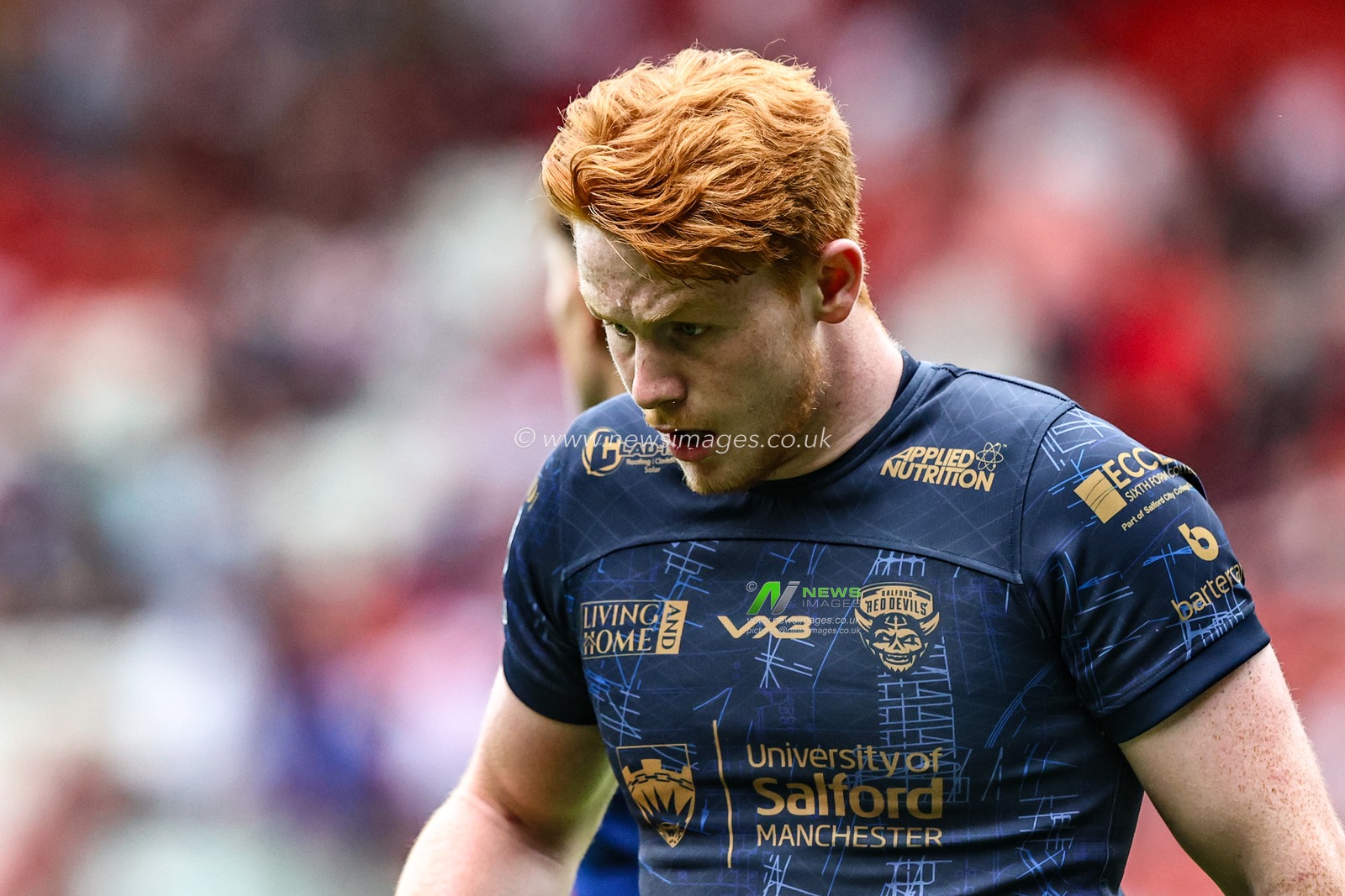 Jonny Vaughan of Salford Red Devils during pre-game warm up during the Betfred Super League round 16 match St Helens vs Salford Red Devils at Totally Wicked Stadium, St Helens, United Kingdom, 29th June 2025

(Photo by Alfie Cosgrove/News Images)