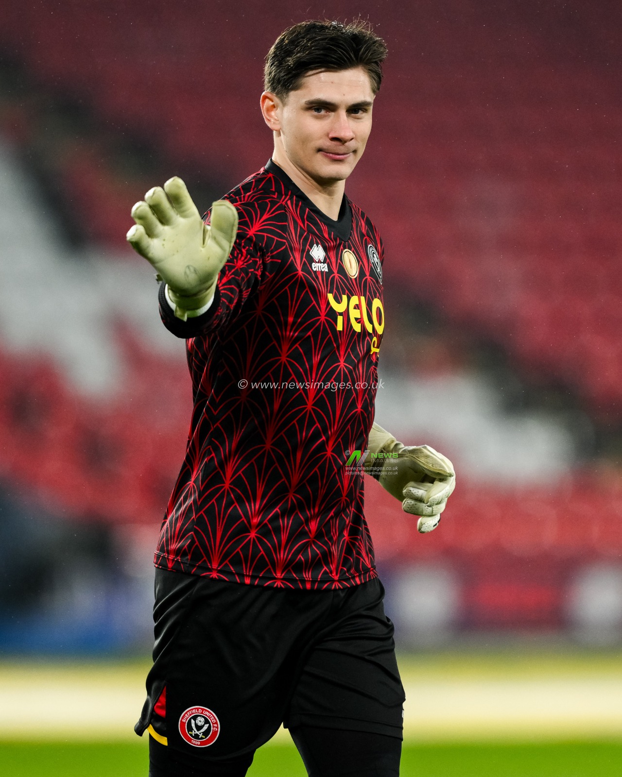 Michael Cooper of Sheffield United warms up prior to the Sky Bet Championship match Sheffield United vs Middlesbrough at Bramall Lane, Sheffield, United Kingdom, 12th February 2025

(Photo by Craig Thomas/News Images)