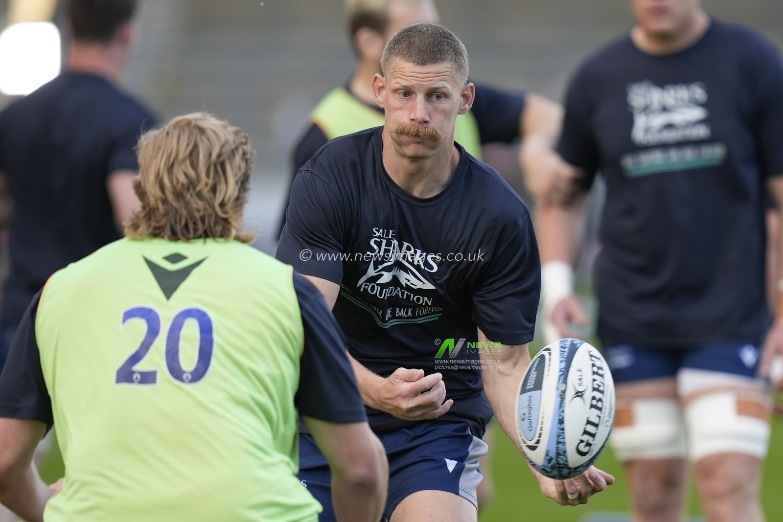 Sale Sharks centre Rob Du Preez warms up before the Gallagher Premiership match Sale Sharks vs Leicester Tigers at Salford Community Stadium, Eccles, United Kingdom, 10th May 2024

(Photo by Steve Flynn/News Images)