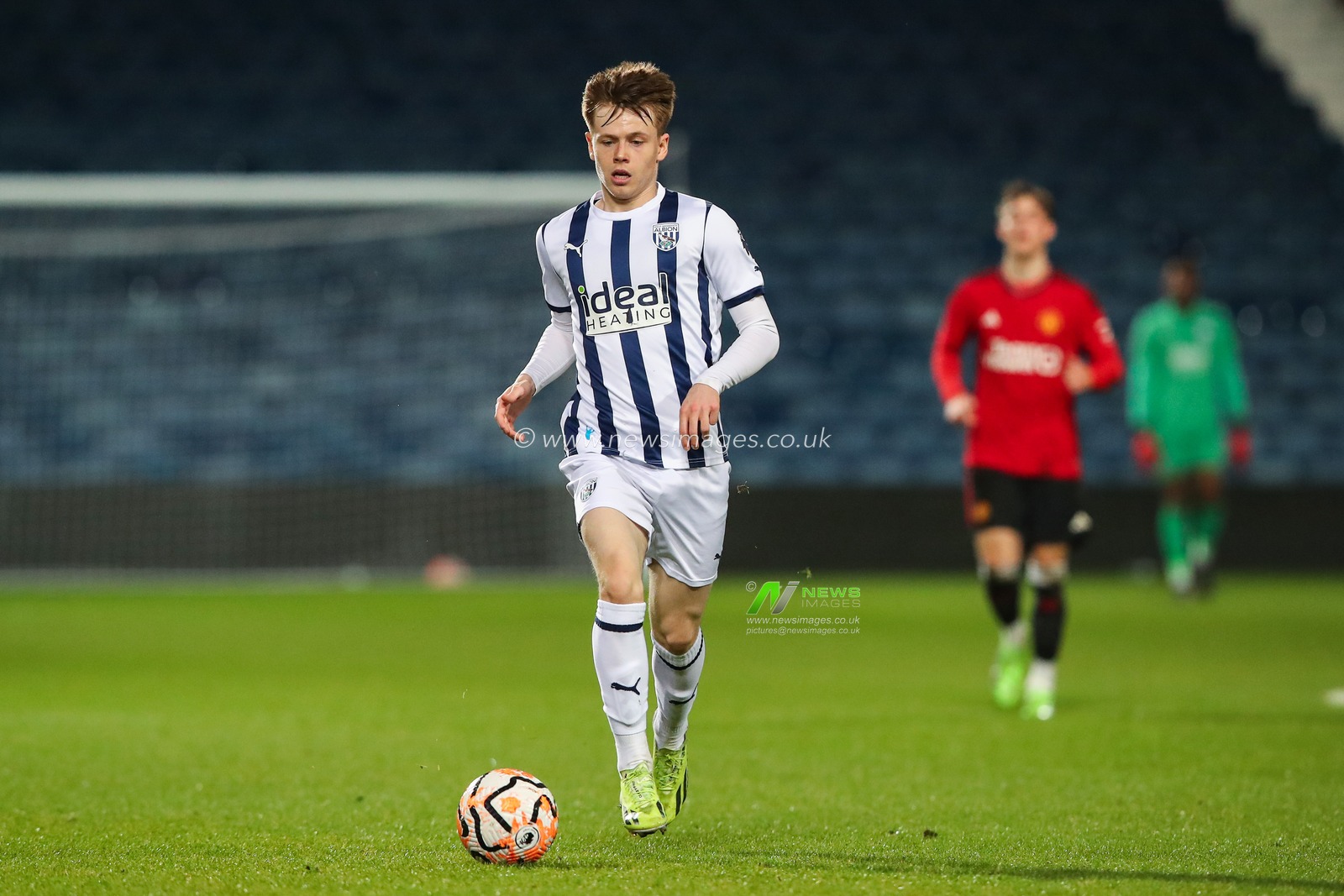 Fenton Heard of West Bromwich Albion goes forward with the ball during the Premier League 2 U23 match West Bromwich Albion vs Manchester United at The Hawthorns, West Bromwich, United Kingdom, 18th March 2024

(Photo by Gareth Evans/News Images)