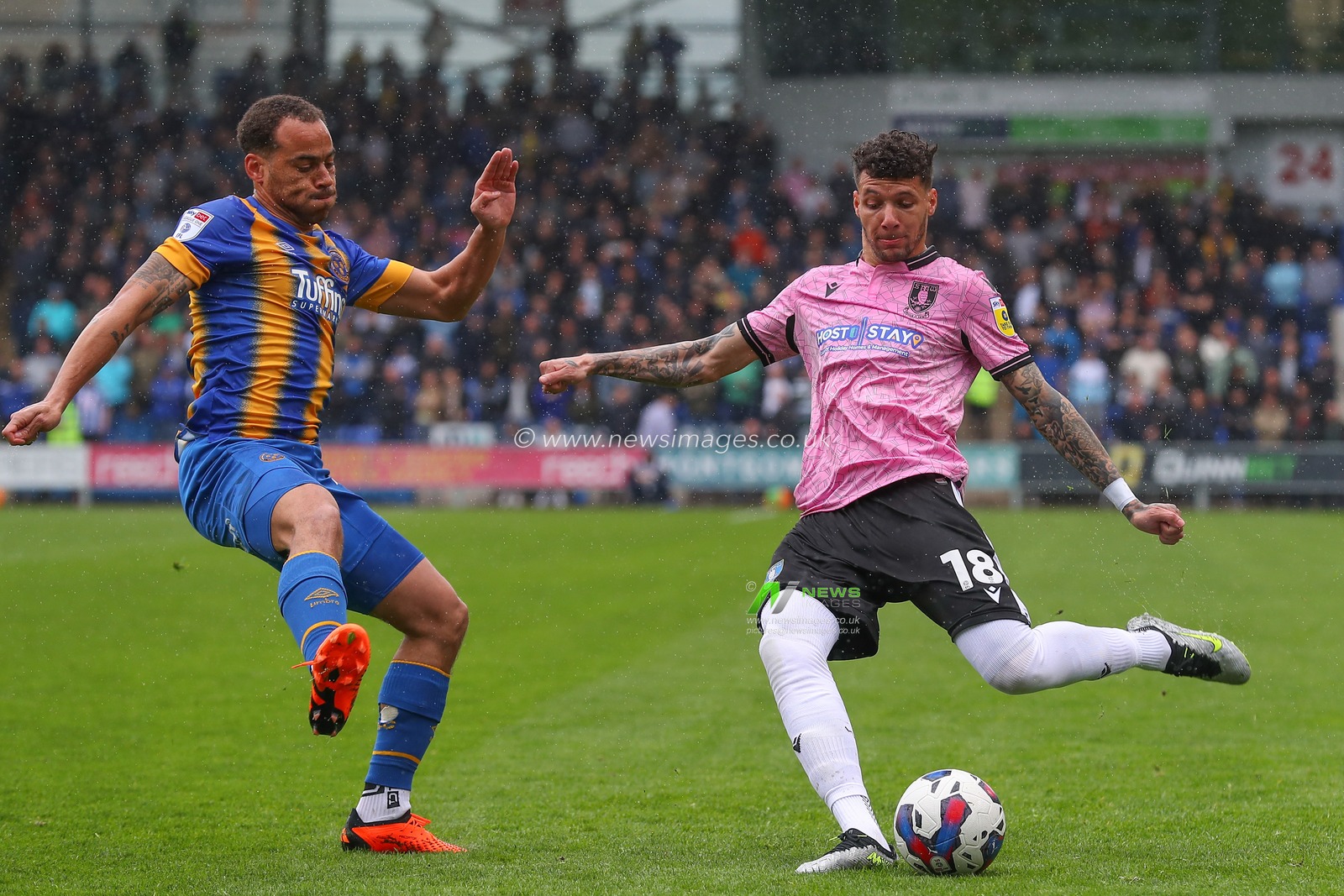 Marvin Johnson #18 of Sheffield Wednesday in action during the Sky Bet League 1 match Shrewsbury Town vs Sheffield Wednesday at Greenhous Meadow, Shrewsbury, United Kingdom, 29th April 2023

(Photo by Gareth Evans/News Images)