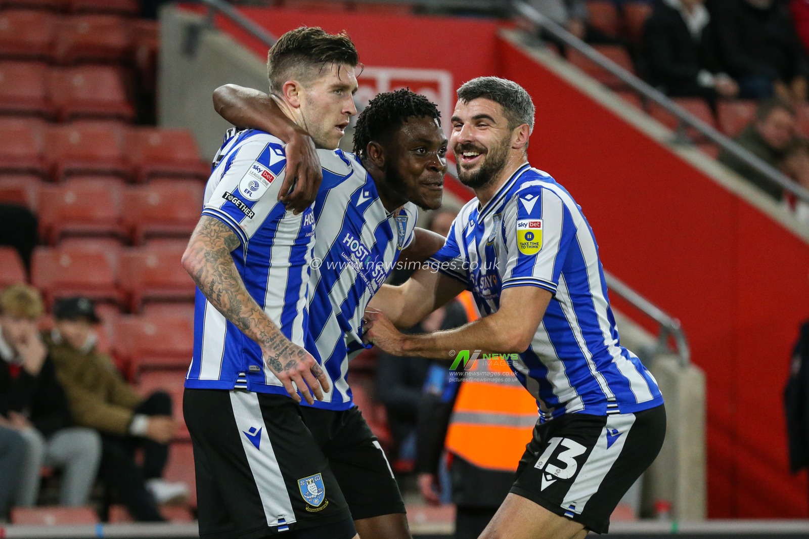 Josh Windass #11 of Sheffield Wednesday celebrates his goal to make it 0-1 during the Carabao Cup Third Round match Southampton vs Sheffield Wednesday at St Mary's Stadium, Southampton, United Kingdom, 9th November 2022

(Photo by Arron Gent/News Images)